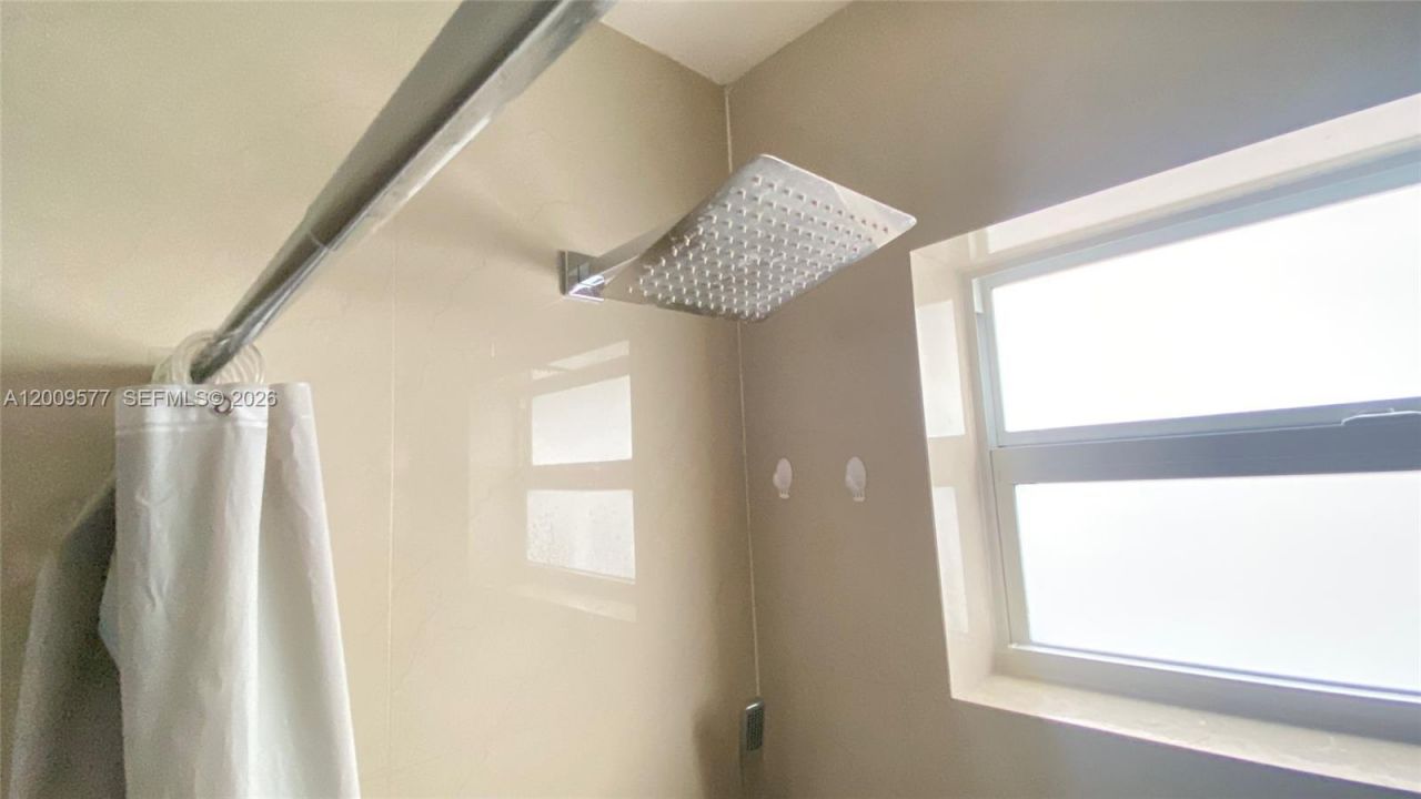 530 NW 99th St , Miami, FL 33150 Photo