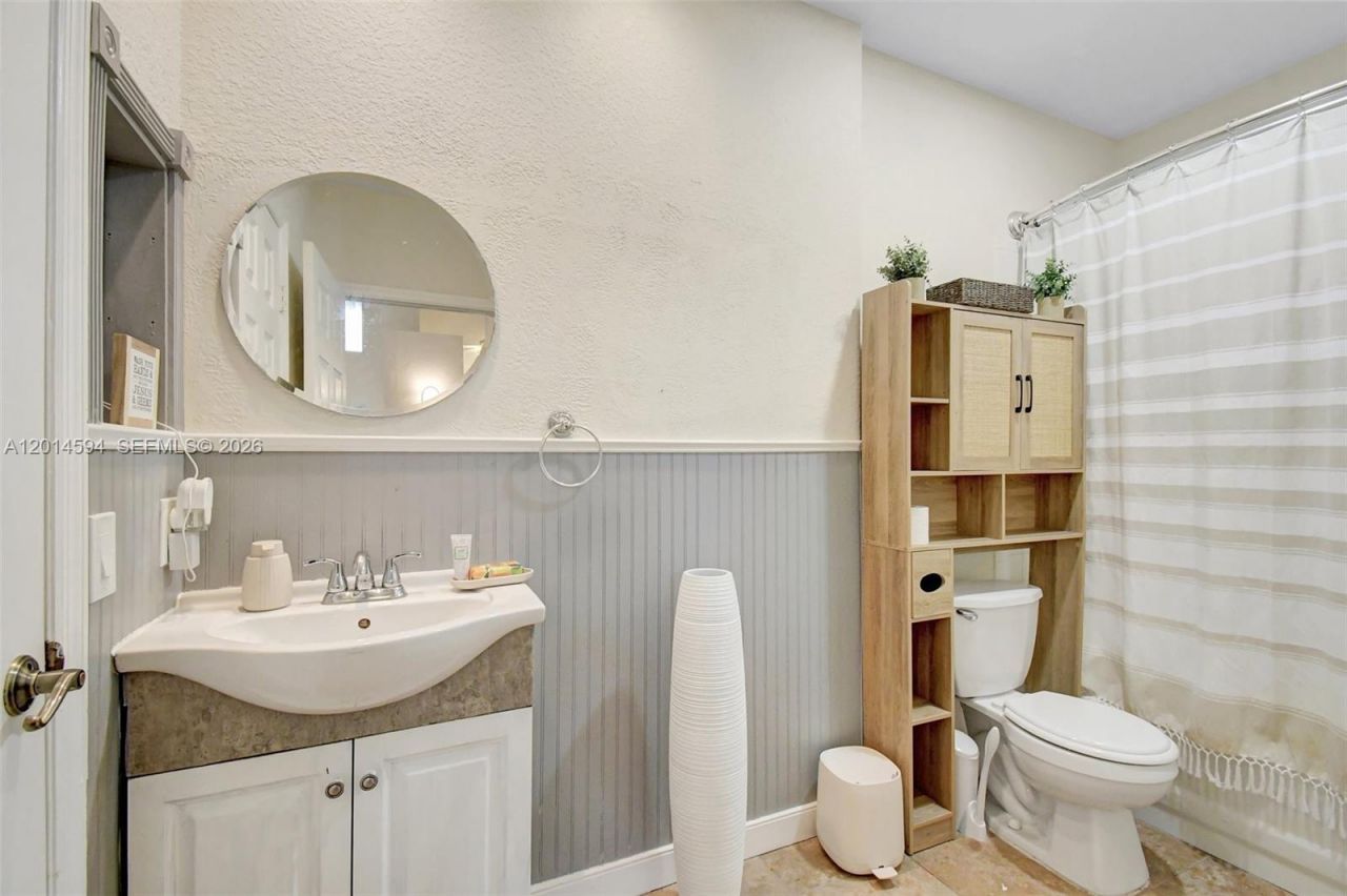 16339 Malibu Dr , Unit 22, Weston, FL 33326 Photo