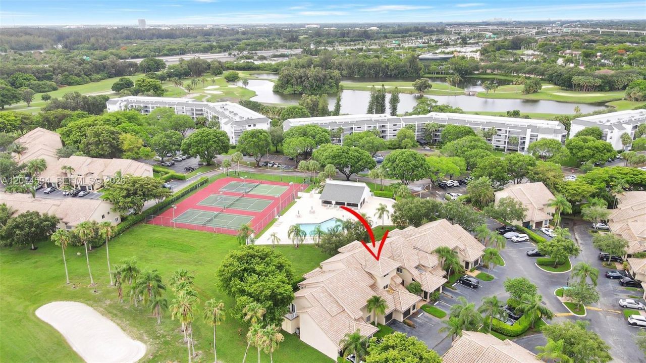 16339 Malibu Dr , Unit 22, Weston, FL 33326 Photo
