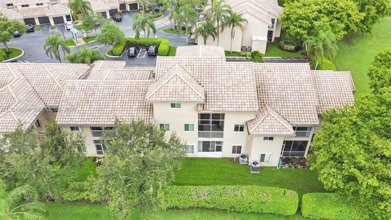 16339 Malibu Dr , Unit 22, Weston, FL 33326 Photo