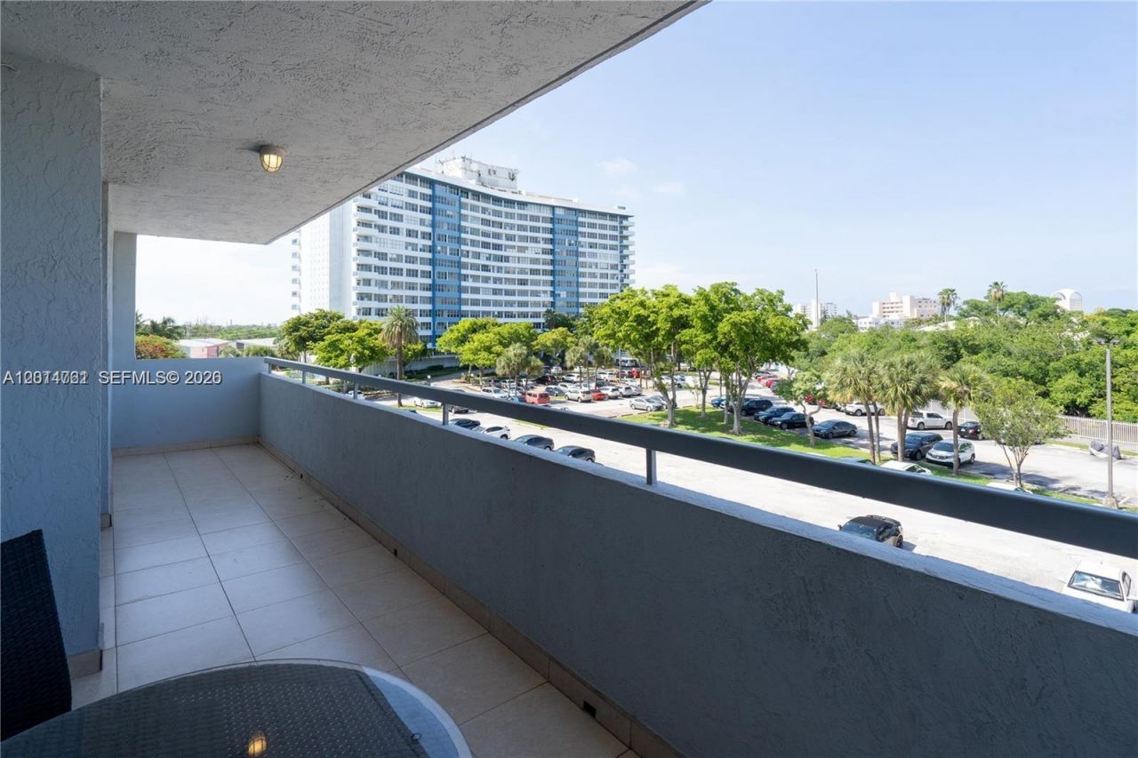 7300 Wayne Ave , Unit 401, Miami Beach, FL 33141 Photo