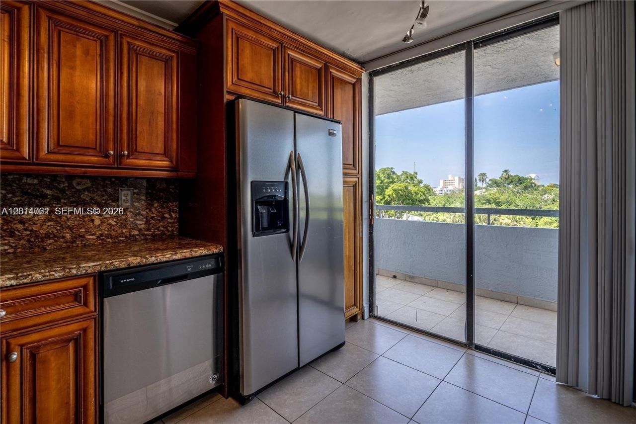 7300 Wayne Ave , Unit 401, Miami Beach, FL 33141 Photo