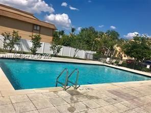 6045 NW 186th St, Unit 116, Hialeah, FL 33015 Photo