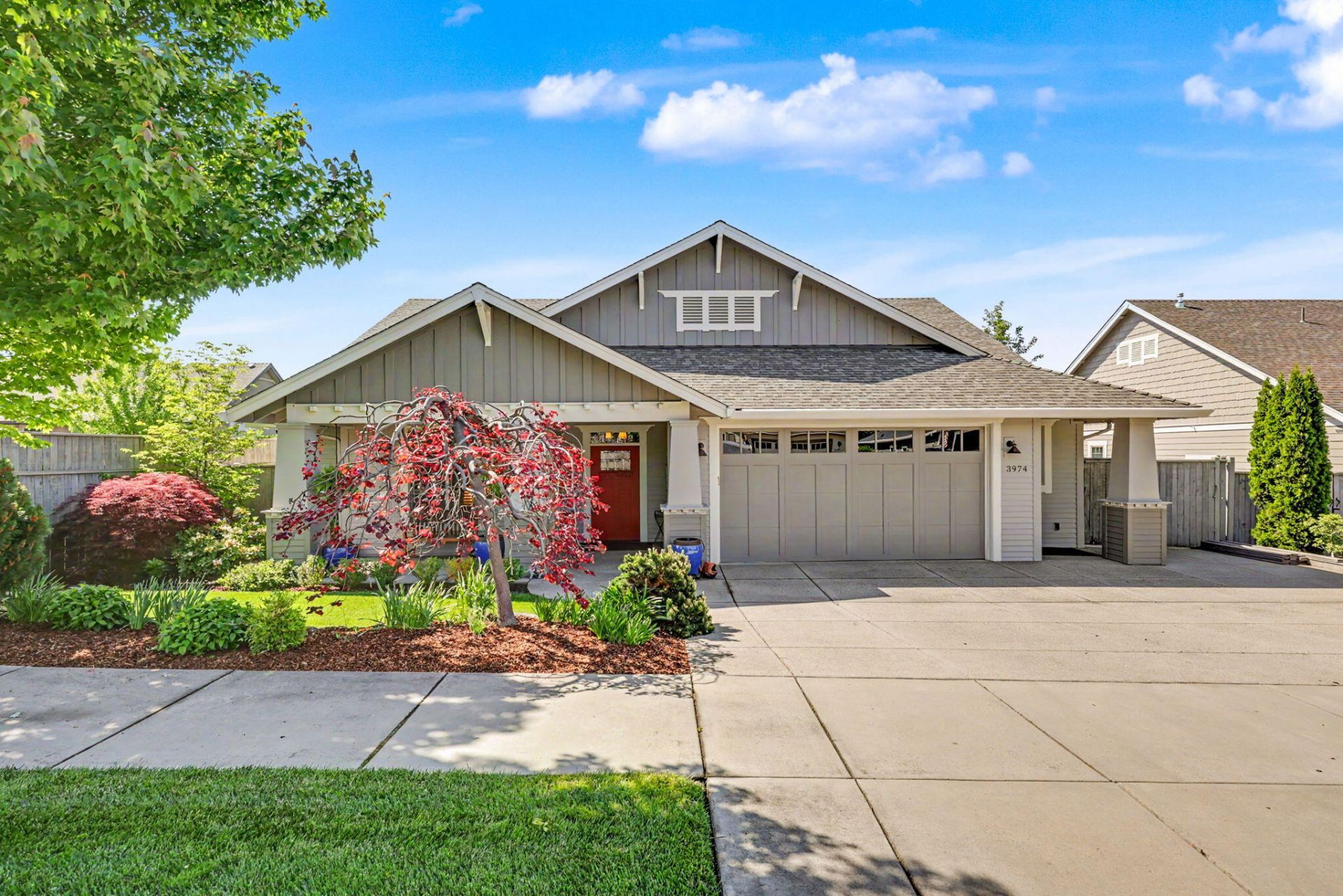 3974 Calle Vista Drive, Medford, OR 97504 Main Photo