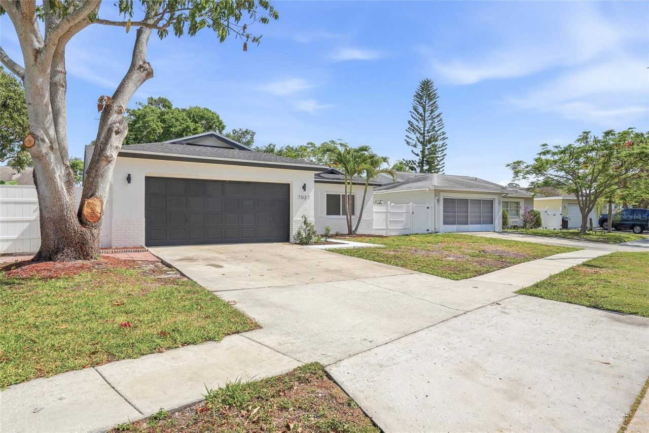 7037 124th Terrace, Largo, FL 33773 Photo