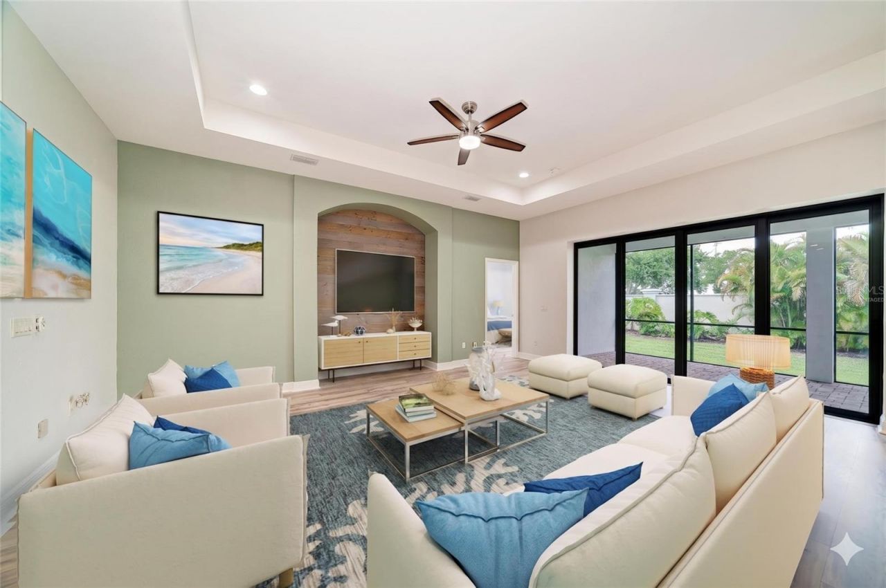 5819 Title Row Drive, Bradenton, FL 34210 Photo