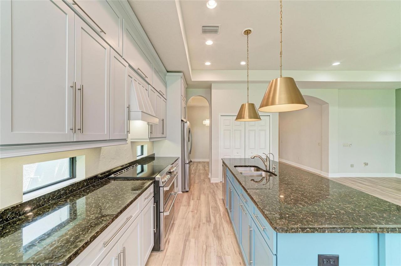 5819 Title Row Drive, Bradenton, FL 34210 Photo
