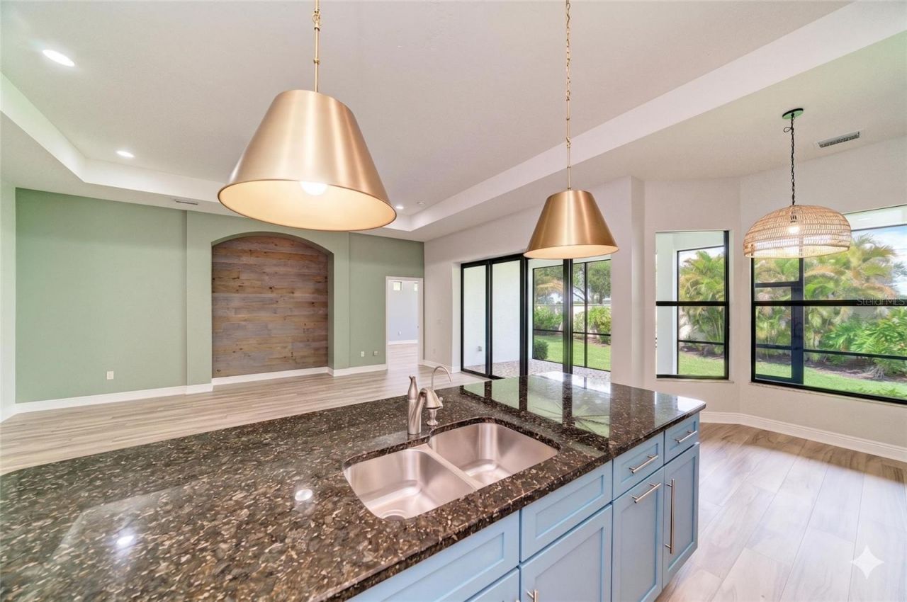 5819 Title Row Drive, Bradenton, FL 34210 Photo