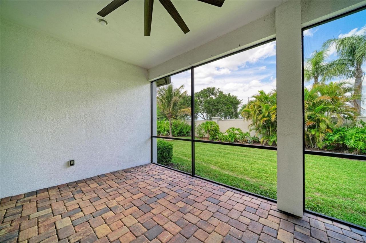 5819 Title Row Drive, Bradenton, FL 34210 Photo