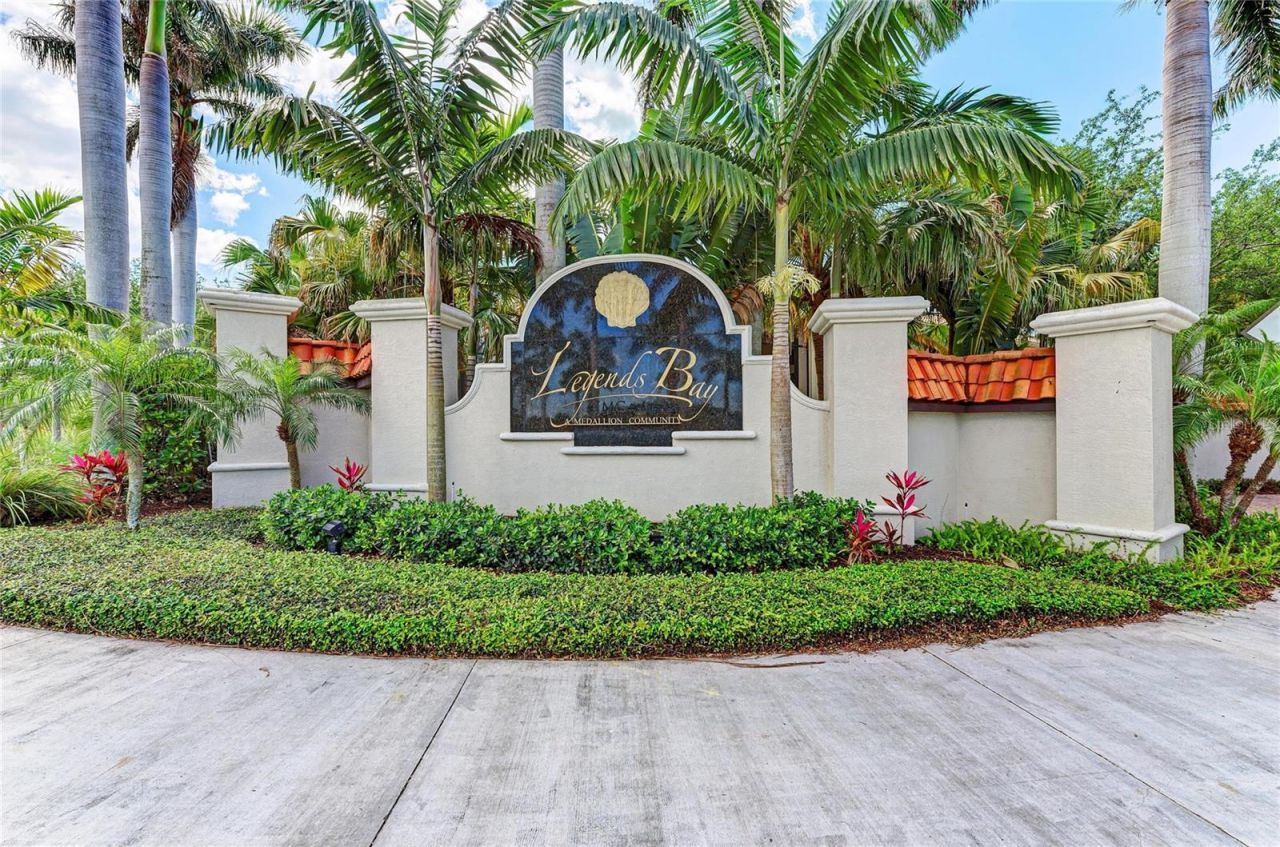5819 Title Row Drive, Bradenton, FL 34210 Photo