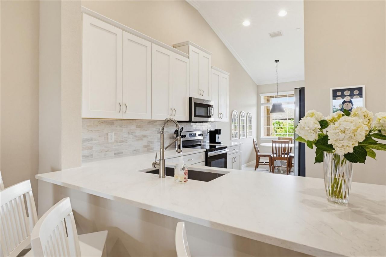 13810 Messina Loop, Unit 203, Bradenton, FL 34211 Photo