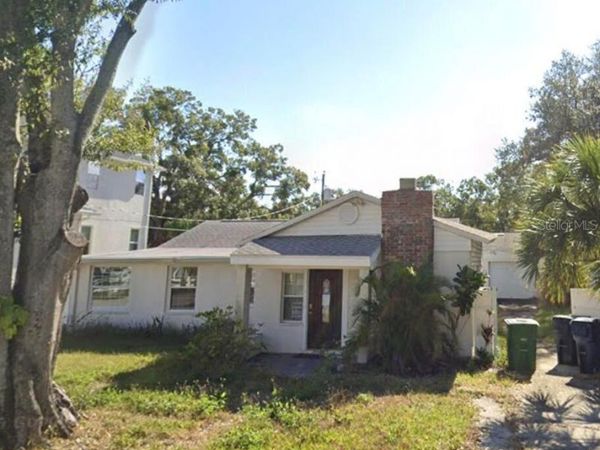 4710 W KNIGHTS AVENUE , TAMPA, FL 33611