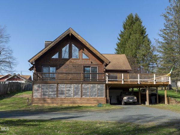 2 Cesta Lane, Troy, NY 12180