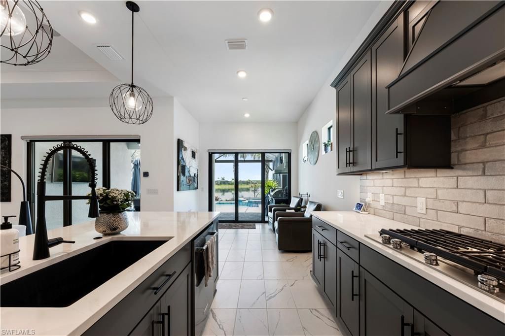 20422 Pebble Glen Dr, Estero, FL 33928 Photo