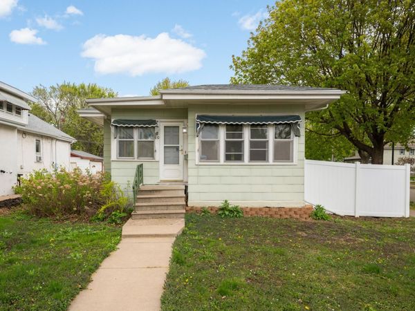 880 21st Avenue SE, Minneapolis, MN 55414