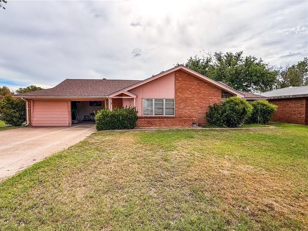 1706 N Avenue H , Haskell, TX 79521