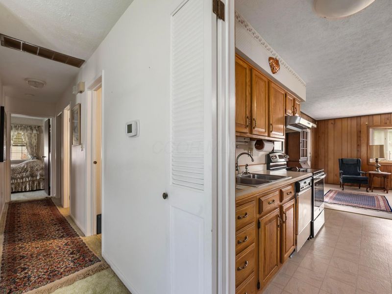 329 Chesterville Drive, Canal Winchester, OH 43110 Photo 6