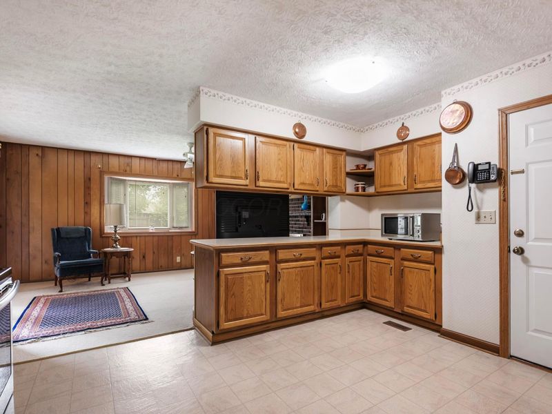 329 Chesterville Drive, Canal Winchester, OH 43110 Photo 7