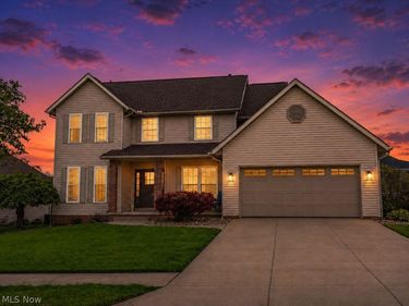 1319 Parkdale Drive, Dover, OH 44622
