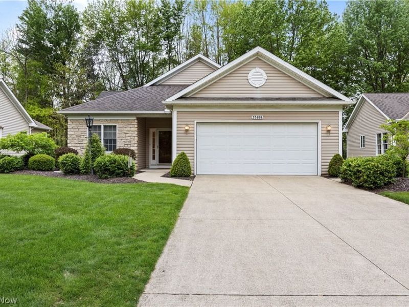 33888 Maple Ridge Boulevard , Avon, OH 44011 Photo 2