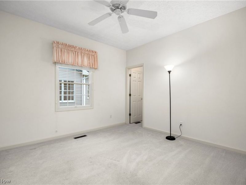 33888 Maple Ridge Boulevard , Avon, OH 44011 Photo 35
