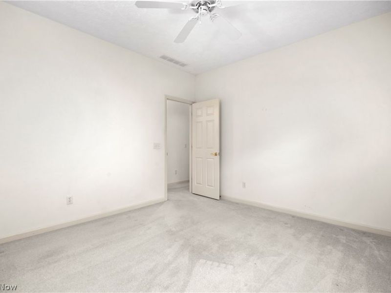 33888 Maple Ridge Boulevard , Avon, OH 44011 Photo 37