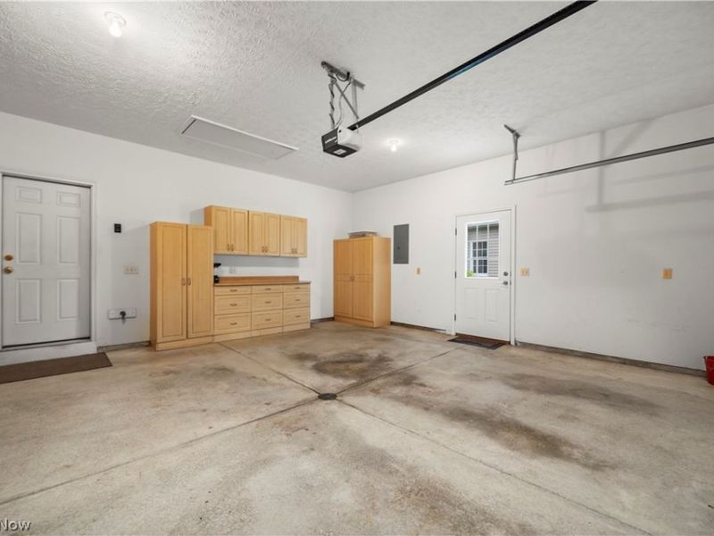 33888 Maple Ridge Boulevard , Avon, OH 44011 Photo 41