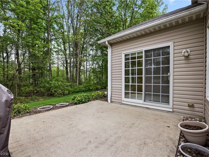 33888 Maple Ridge Boulevard , Avon, OH 44011 Photo 5