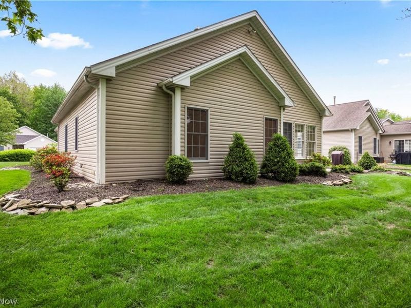 33888 Maple Ridge Boulevard , Avon, OH 44011 Photo 7