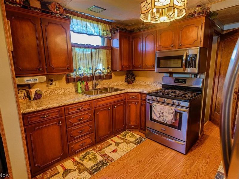 5541 Ravenna Avenue, Louisville, OH 44641 Photo 20