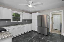 1709 D Avenue photo 4