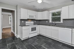 1709 D Avenue photo 4