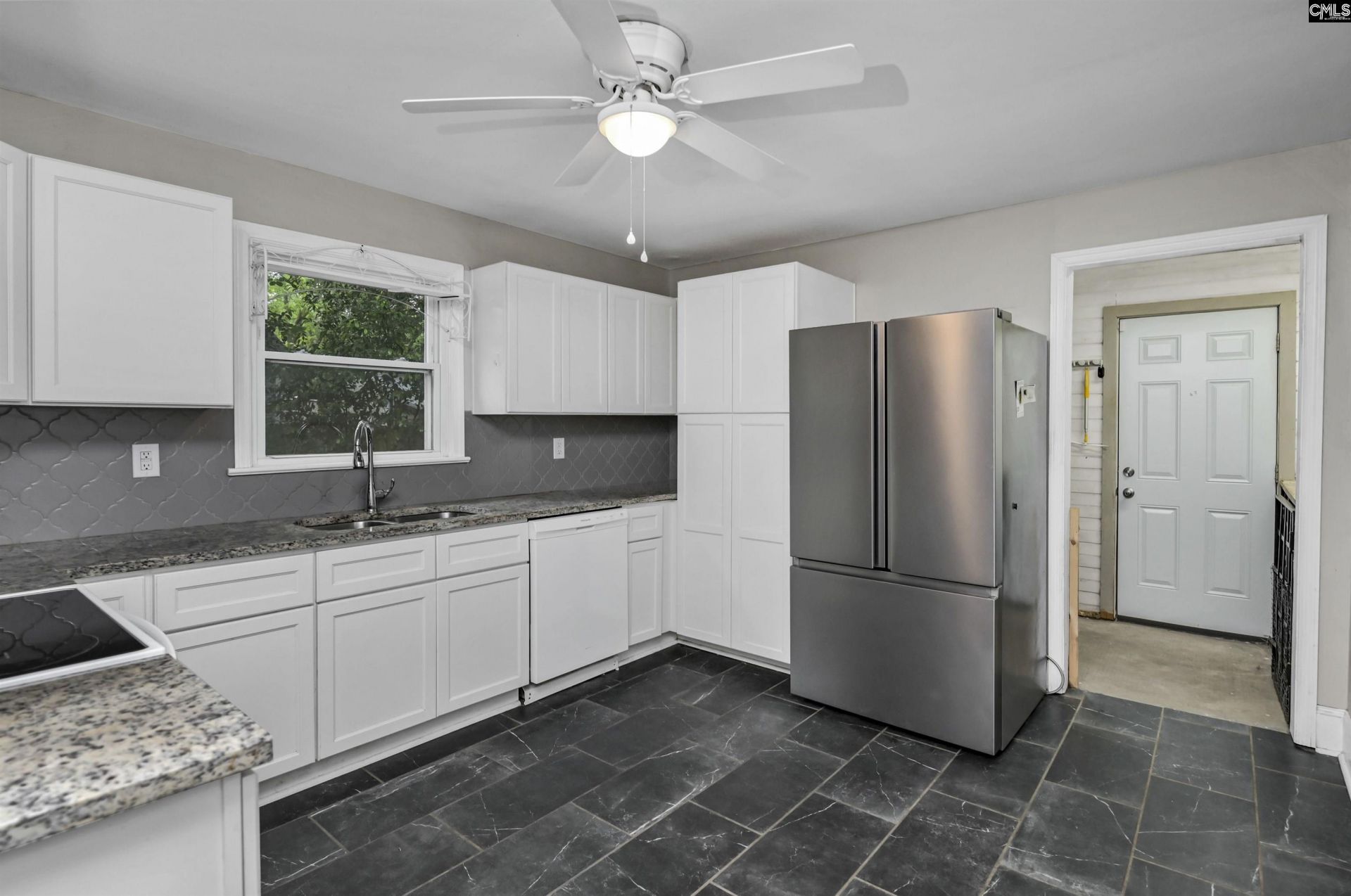 1709 D Avenue Photo 6