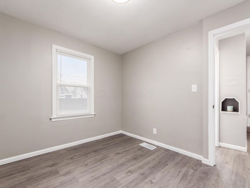 2488 Mcguffey Road, Columbus, OH 43211 Photo 16