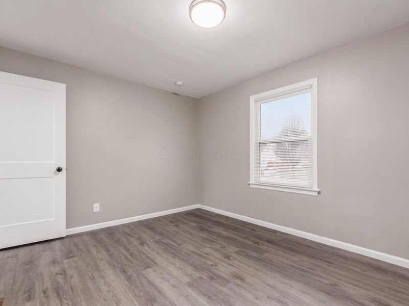 2488 Mcguffey Road, Columbus, OH 43211 Photo 17