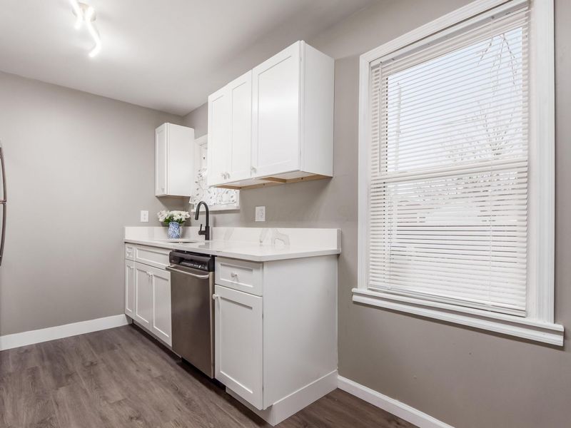 2488 Mcguffey Road, Columbus, OH 43211 Photo 8