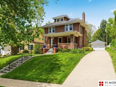 5106 Nicholas Street , Omaha, NE 68132
