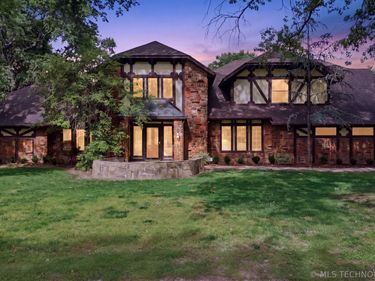 10406 S Vandalia Avenue , Tulsa, OK 74137