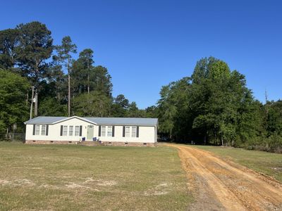 586 Scuffletown Road, Ruffin, SC 29475