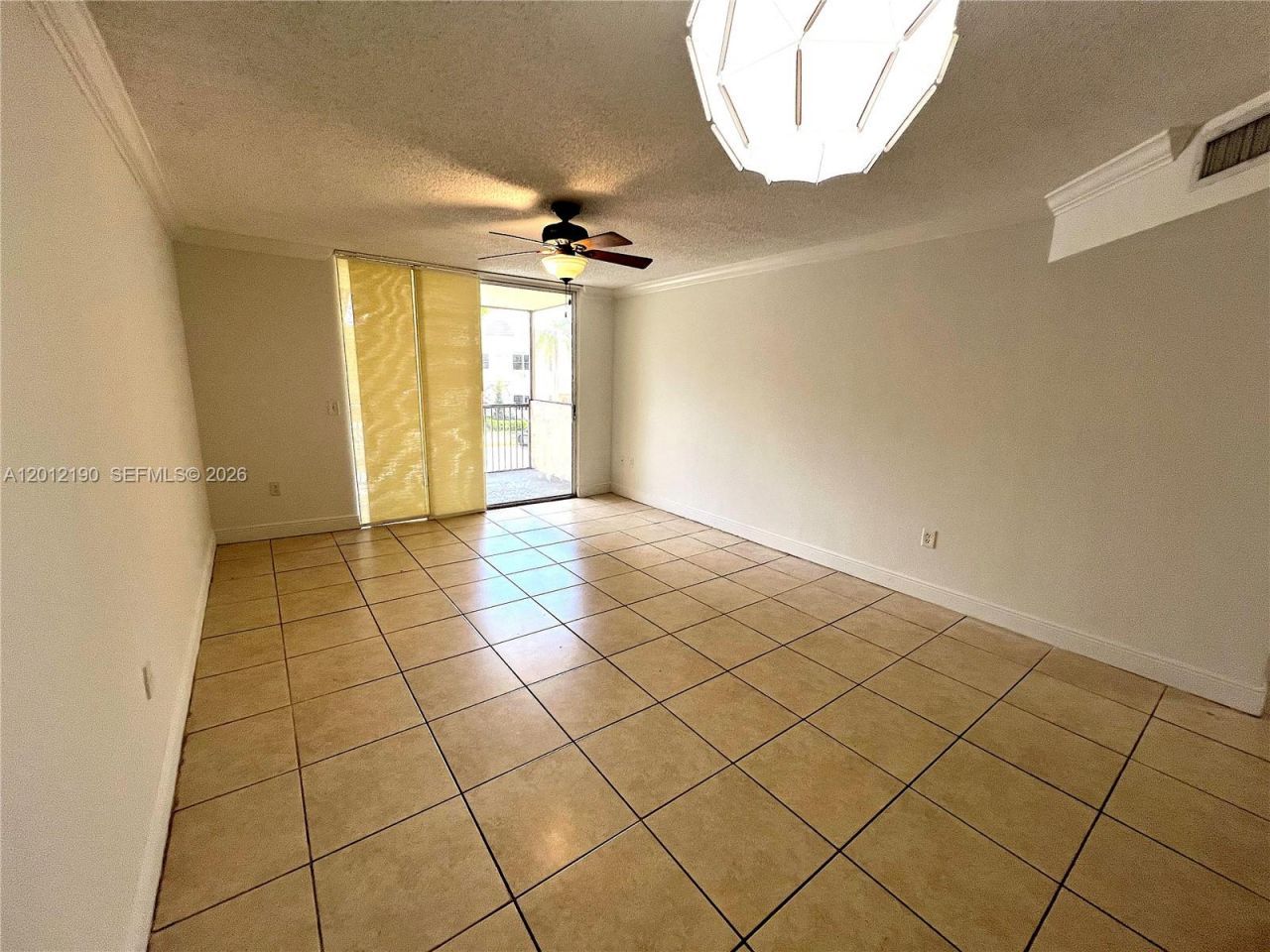 8373 Lake Dr , Unit 202, Doral, FL 33166 Photo