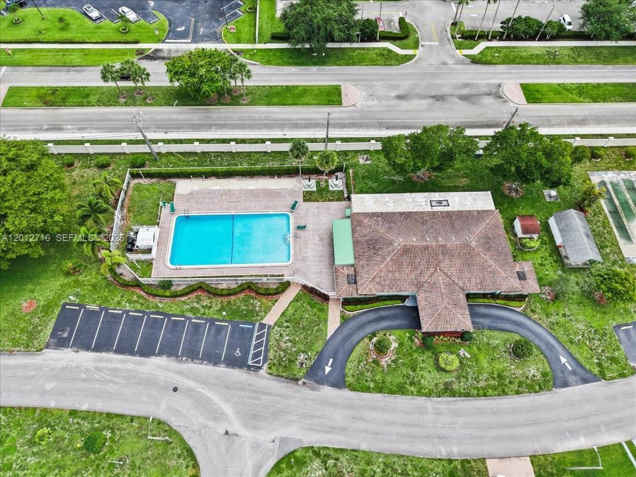 5721 NW 87th Ave, Tamarac, FL 33321 Photo
