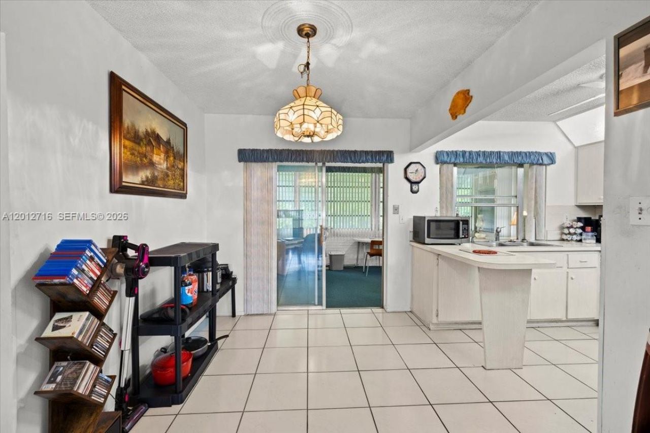 5721 NW 87th Ave, Tamarac, FL 33321 Photo