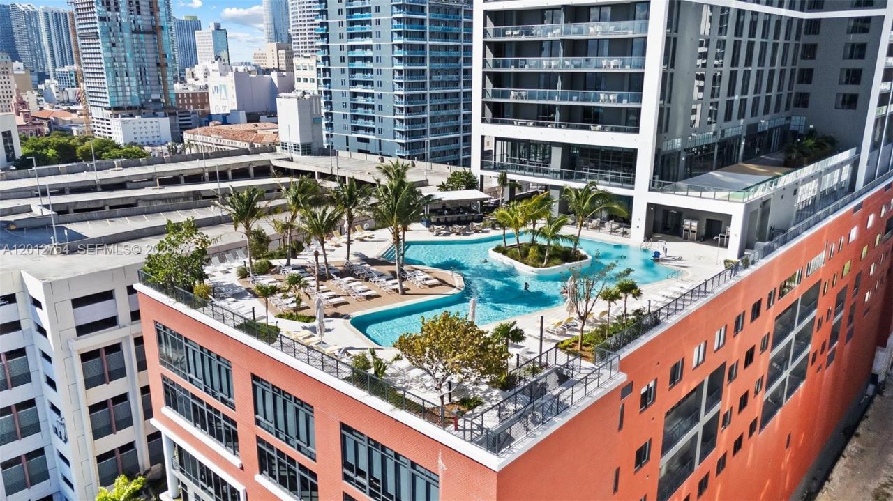 601 NE 1st Ave , Unit 3210, Miami, FL 33132 Photo