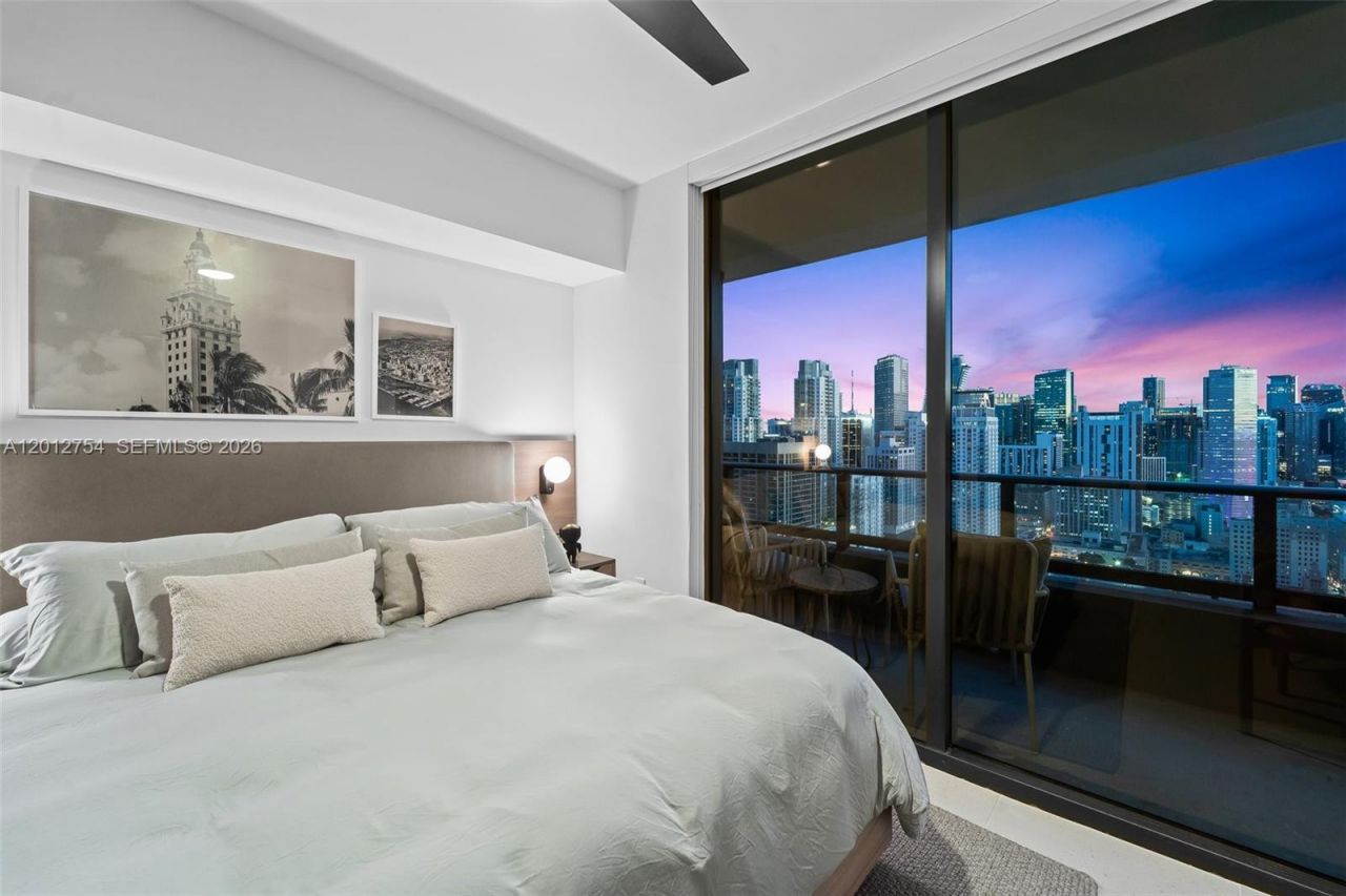 601 NE 1st Ave , Unit 3210, Miami, FL 33132 Photo