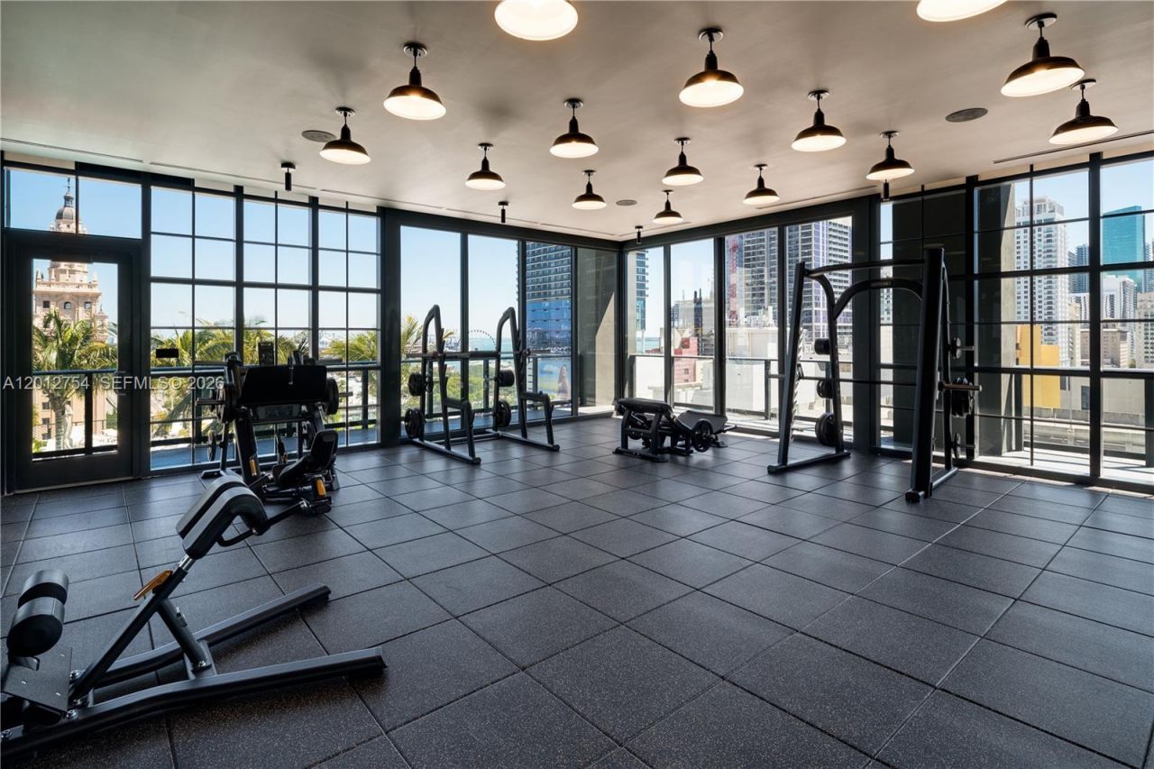 601 NE 1st Ave , Unit 3210, Miami, FL 33132 Photo