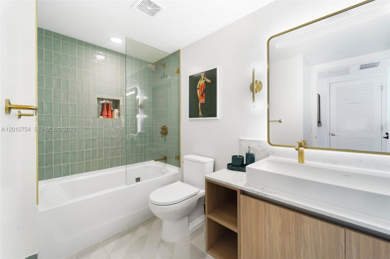 601 NE 1st Ave , Unit 3210, Miami, FL 33132 Photo
