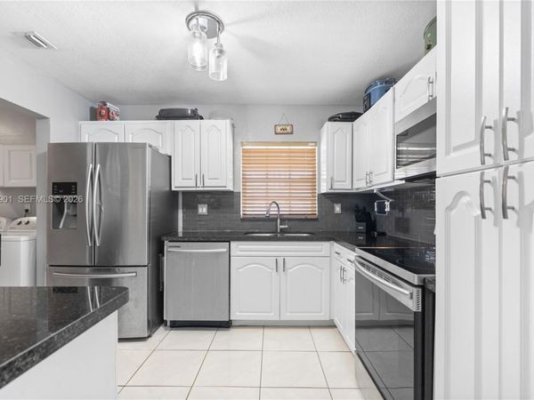 1315 NW 192nd St , Miami Gardens, FL 33169