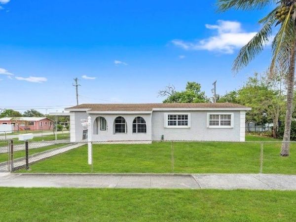 1315 NW 192nd St, Miami Gardens, FL 33169