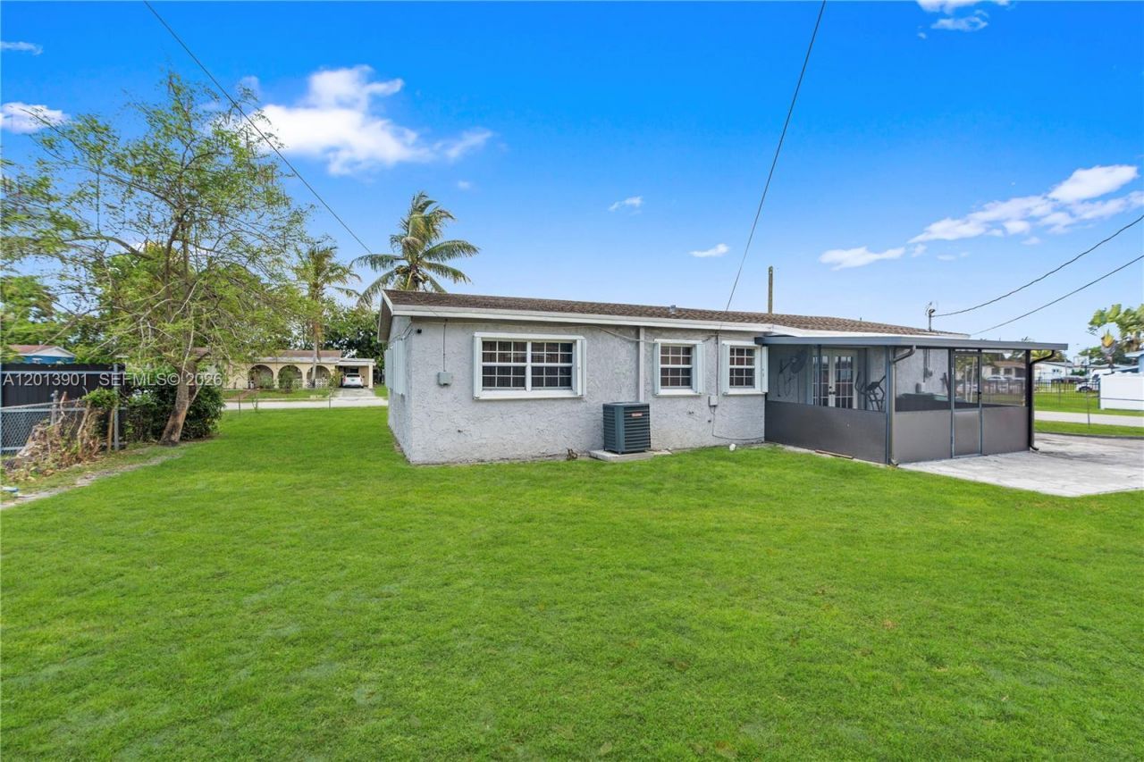 1315 NW 192nd St, Miami Gardens, FL 33169 Photo