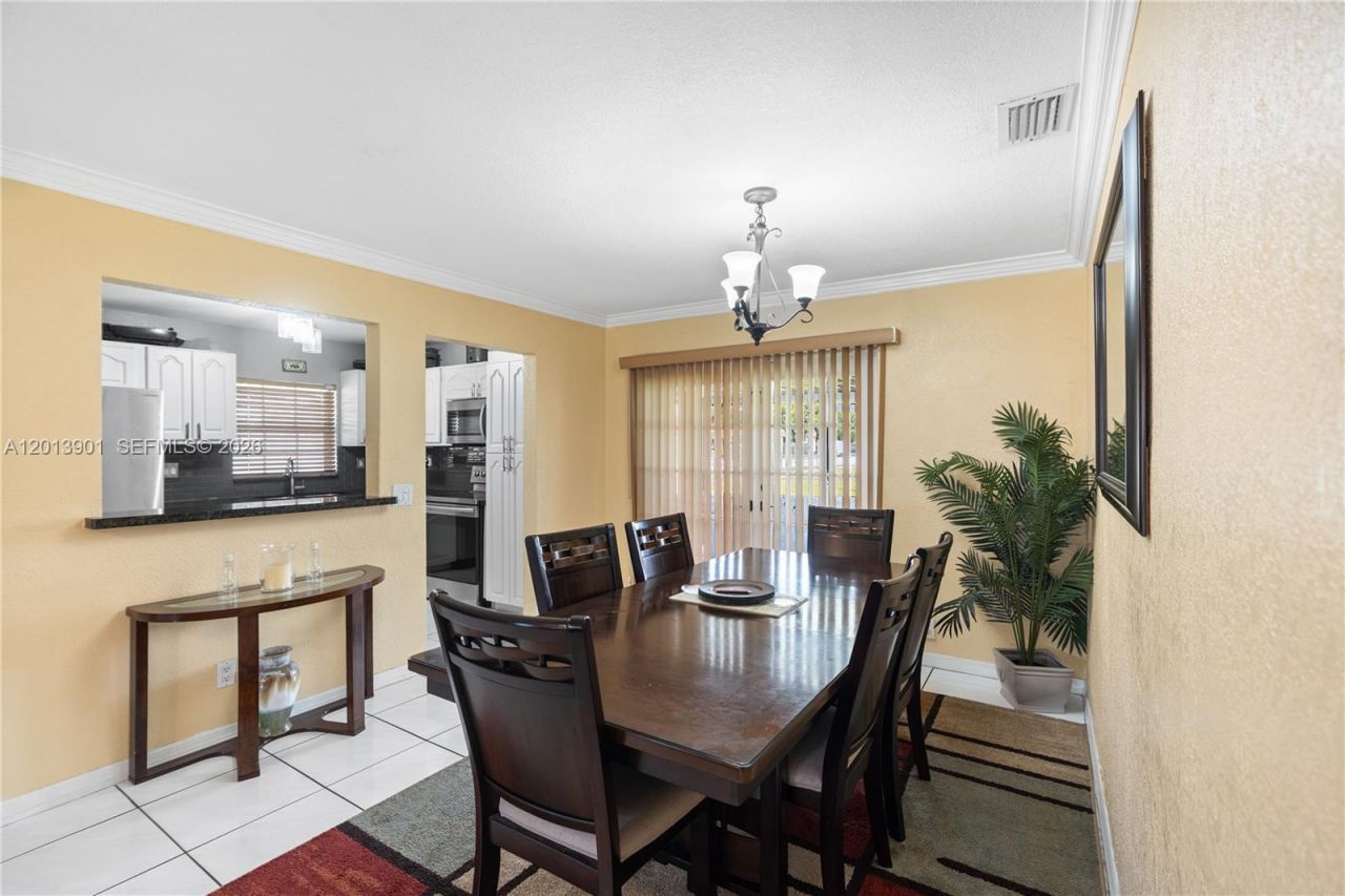1315 NW 192nd St, Miami Gardens, FL 33169 Photo
